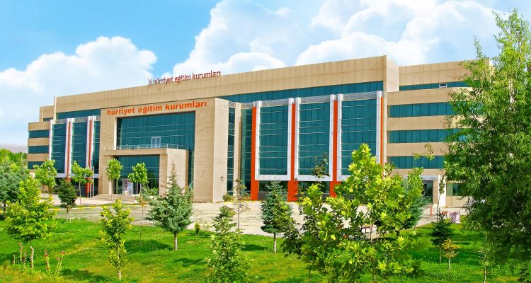 Van-Hurriyet-kolej-banner
